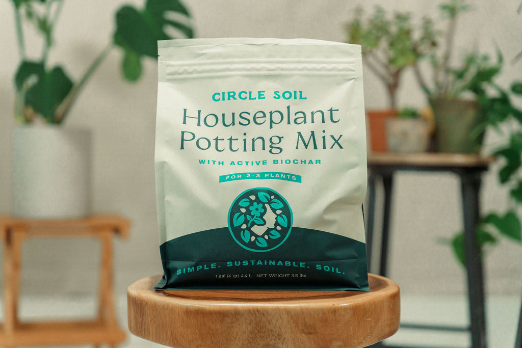 house plant potting soil Circle Soil Houseplant Potting Mix – Moonlight Garden Supply